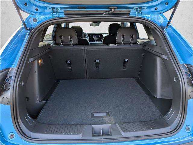 New 2026 Chevrolet Trax RS FWD image 6
