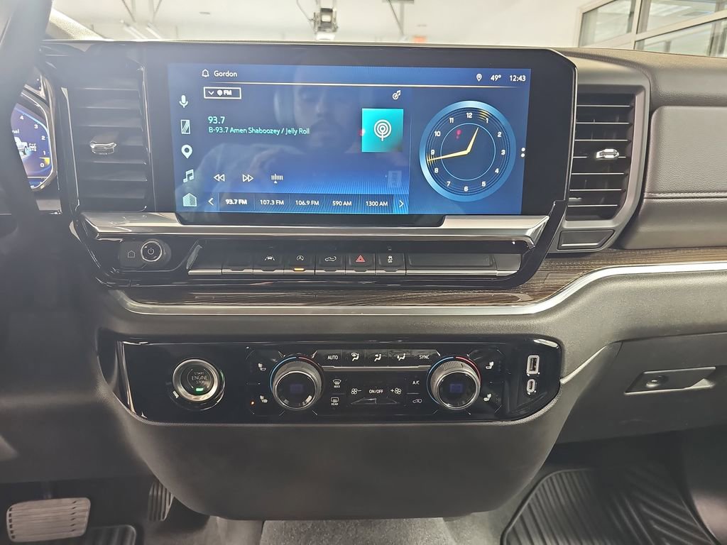 Certified 2022 Chevrolet Silverado 1500 LT AWD/4WD image 25