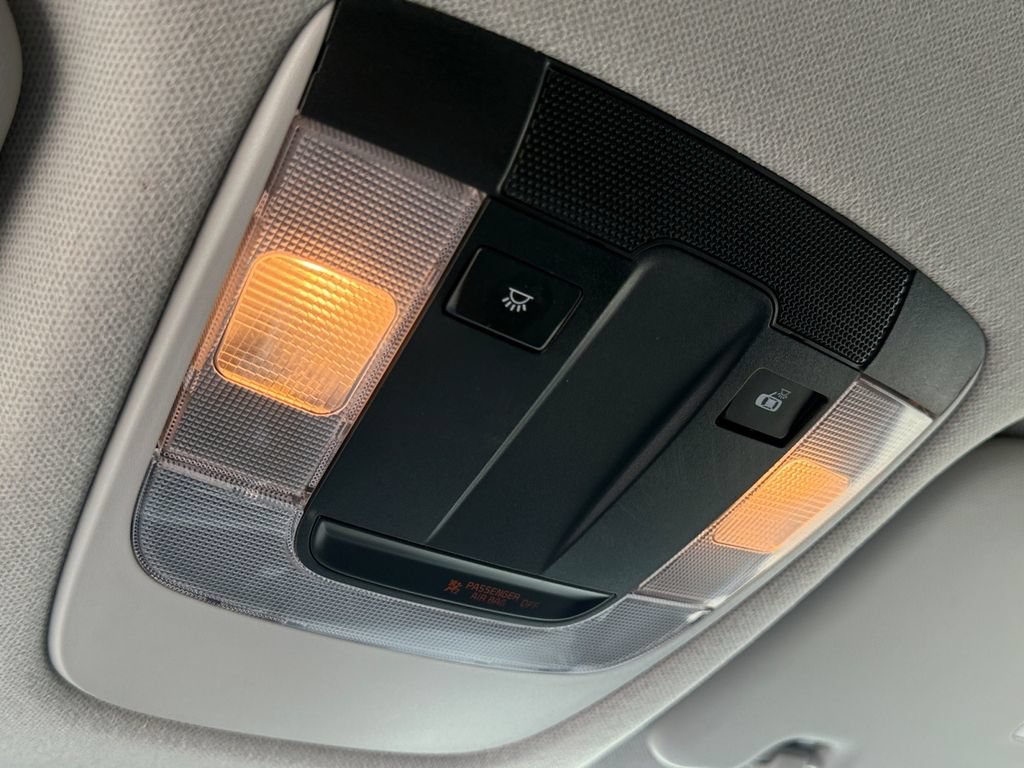 Used 2023 Kia Seltos LX AWD/4WD image 31