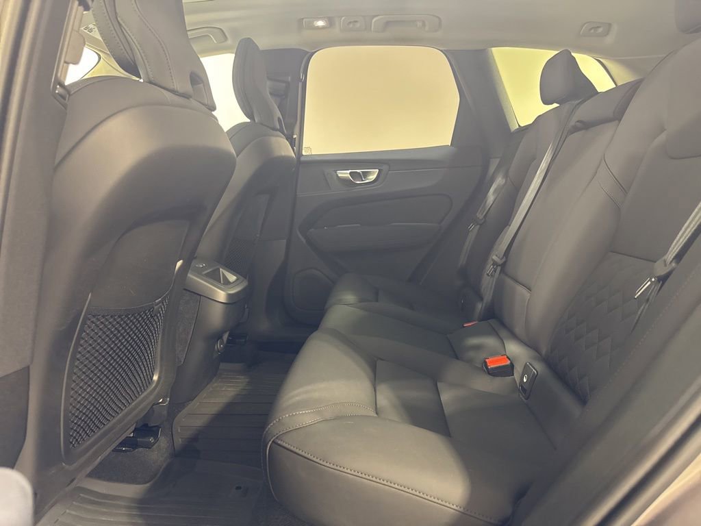 Used 2026 Volvo XC60 B5 Plus w/ Climate Package AWD/4WD image 22