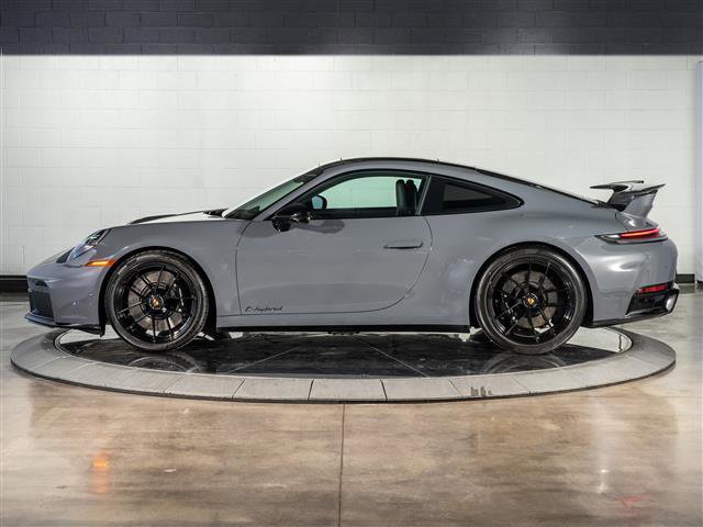 Certified 2026 Porsche 911 Carrera GTS image 2