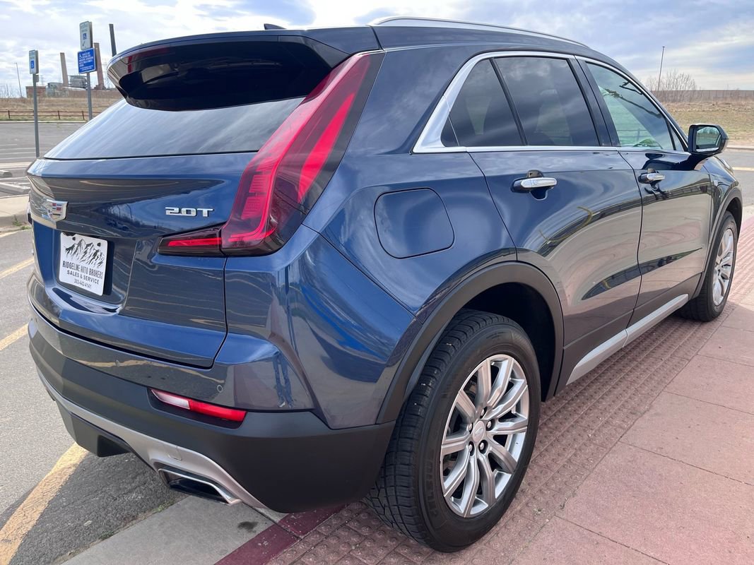 Used 2019 Cadillac XT4 Premium Luxury image 4