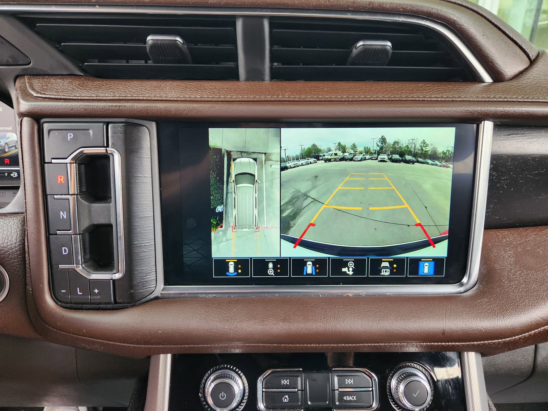 Used 2022 GMC Yukon Denali image 19