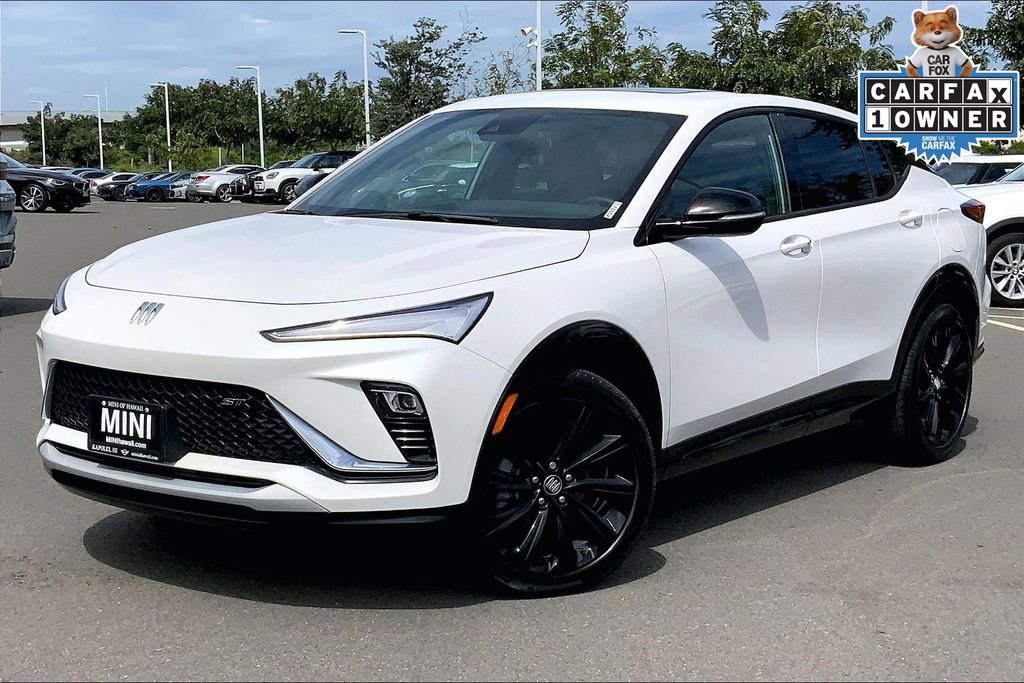 Used 2024 Buick Envista Sport Touring w/ Convenience I Package image 2