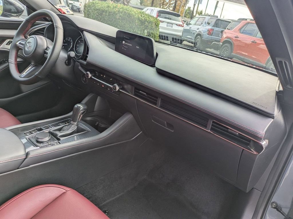 Used 2023 MAZDA MAZDA3 s image 21