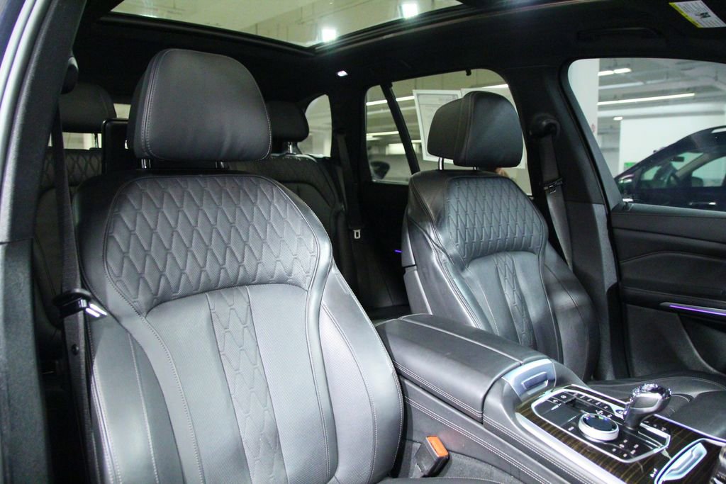 Used 2020 BMW X5 M50i w/ Premium Package AWD/4WD image 22