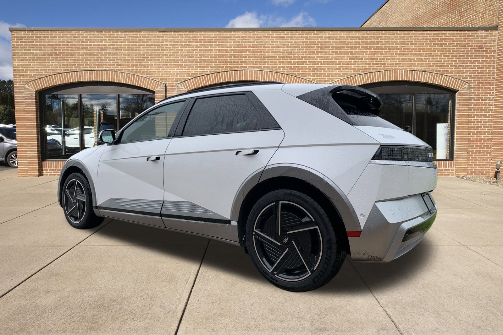 New 2025 Hyundai Ioniq 5 Limited image 6