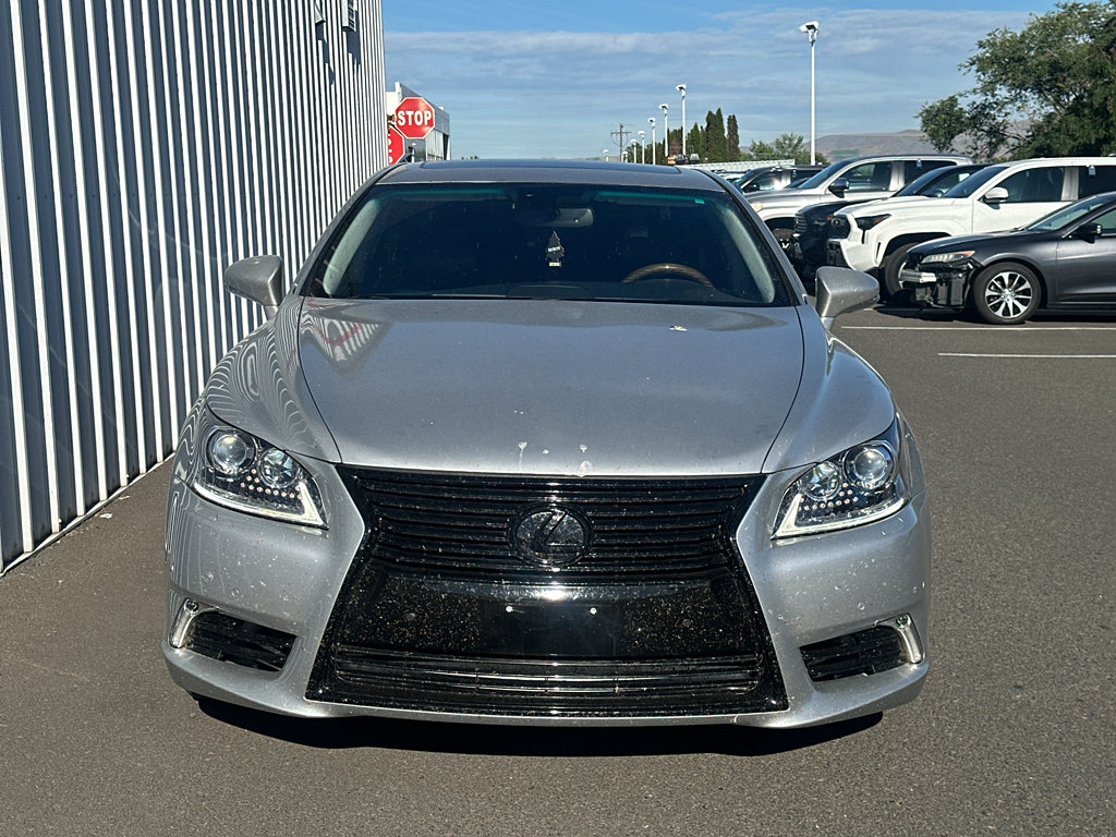 Used 2014 Lexus LS 460 w/ Comfort Package RWD video 2