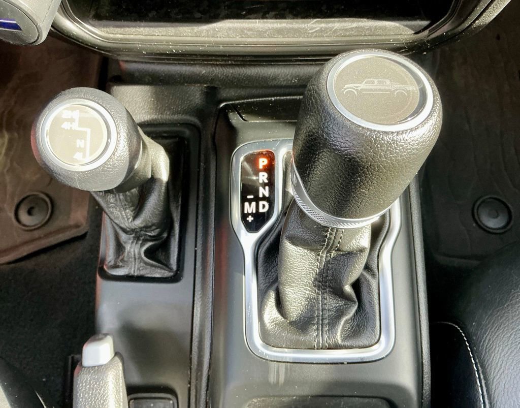 Used 2022 Jeep Gladiator Willys image 35