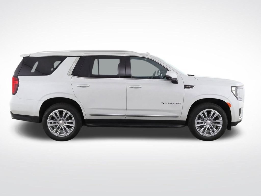 Certified 2023 GMC Yukon SLT w/ SLT Luxury Package AWD/4WD image 29