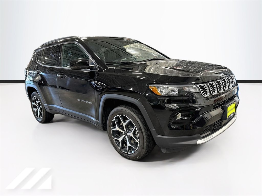 Used 2025 Jeep Compass Limited AWD/4WD image 3