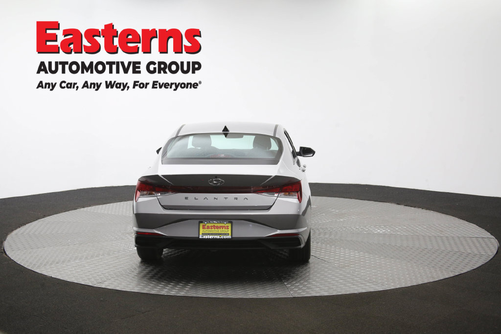 Used 2023 Hyundai Elantra SEL w/ Convenience Package FWD image 33
