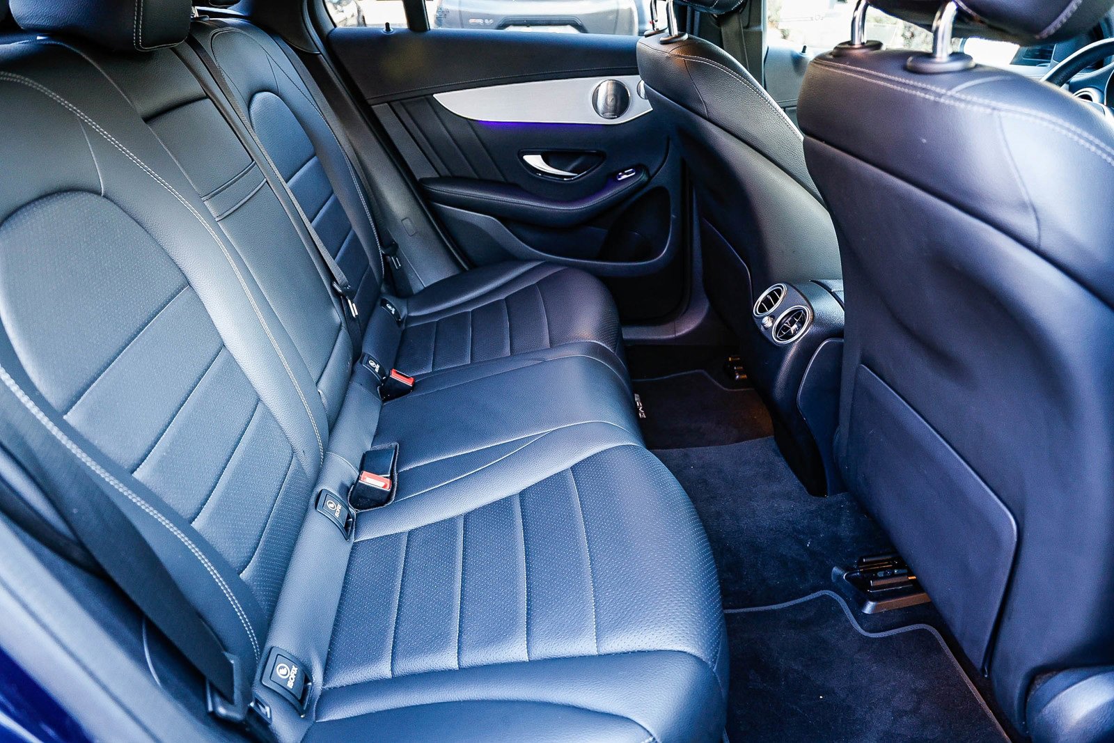 Used 2023 Mercedes-Benz GLC 300 4MATIC Coupe image 18