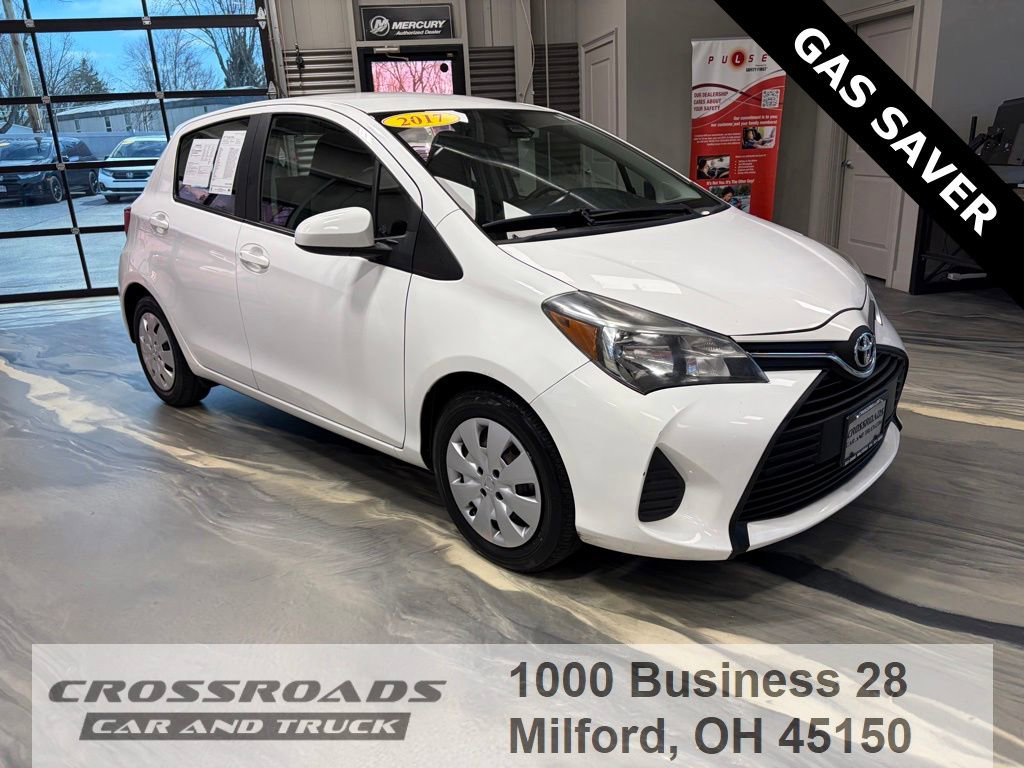 Used 2017 Toyota Yaris L image 1