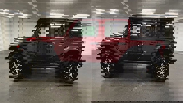 Used 2022 Jeep Wrangler Unlimited Rubicon w/ Cold Weather Group image 5