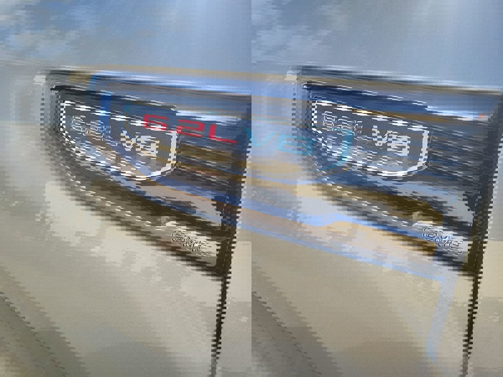 Used 2024 GMC Sierra 1500 AT4 w/ AT4 Preferred Package image 19