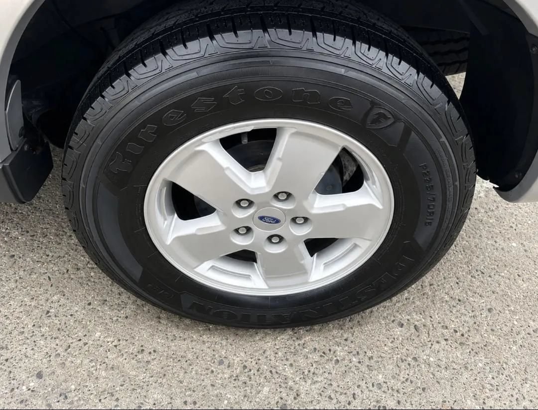 Used 2008 Ford Escape XLT FWD image 24
