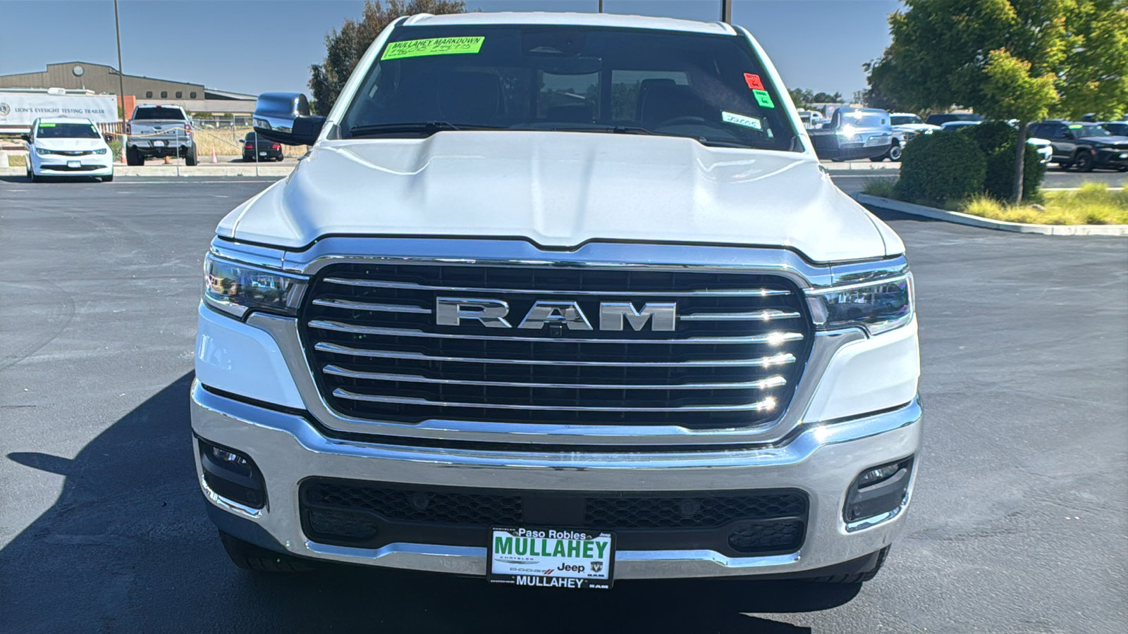 Used 2025 RAM 1500 Laramie AWD/4WD image 8