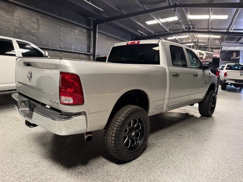 Used 2018 RAM 2500 Tradesman w/ Chrome Appearance Group AWD/4WD image 5