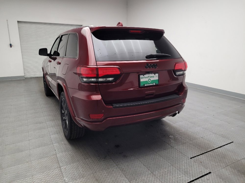 Used 2018 Jeep Grand Cherokee Altitude image 6