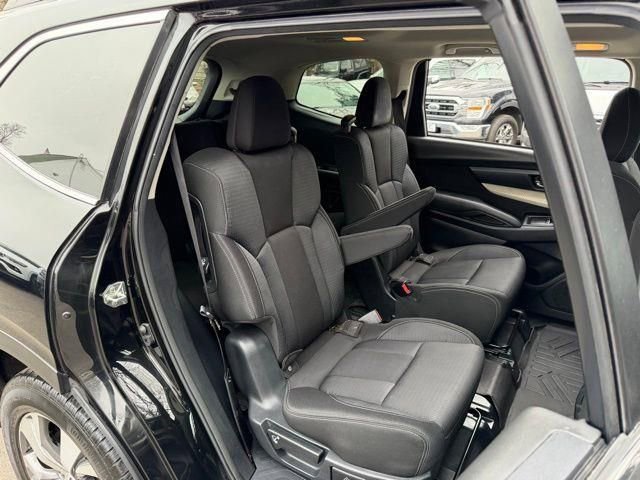 Used 2020 Subaru Ascent Premium w/ Convenience Package AWD/4WD image 16