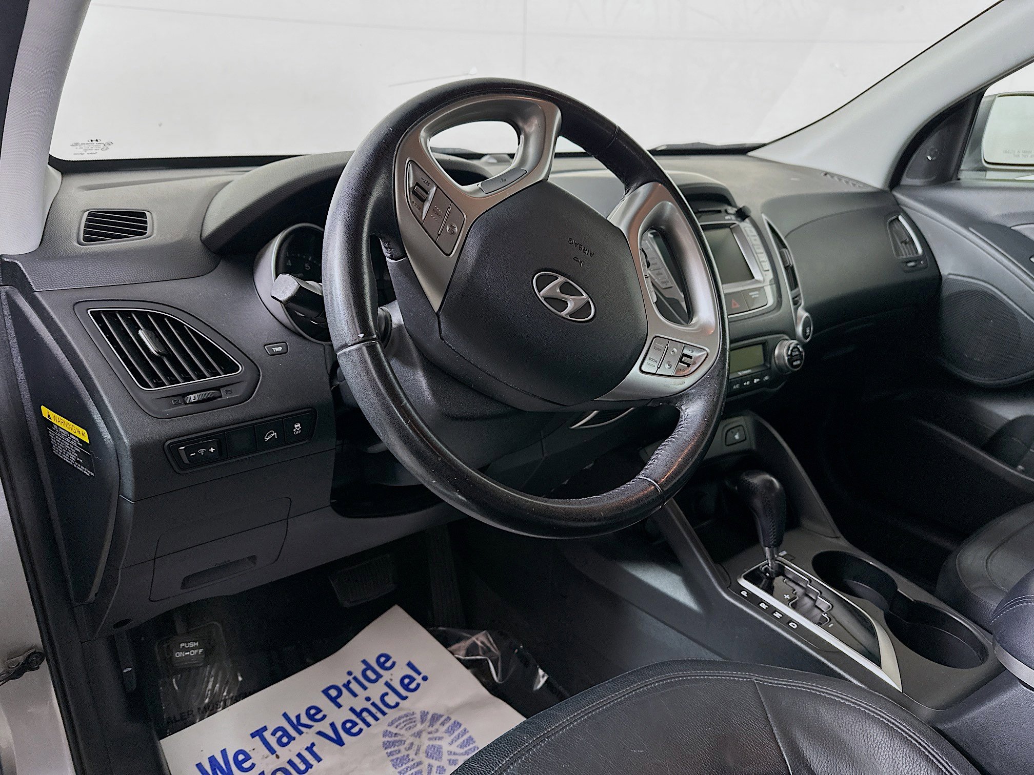 Used 2013 Hyundai Tucson Limited w/ Premium Pkg image 9