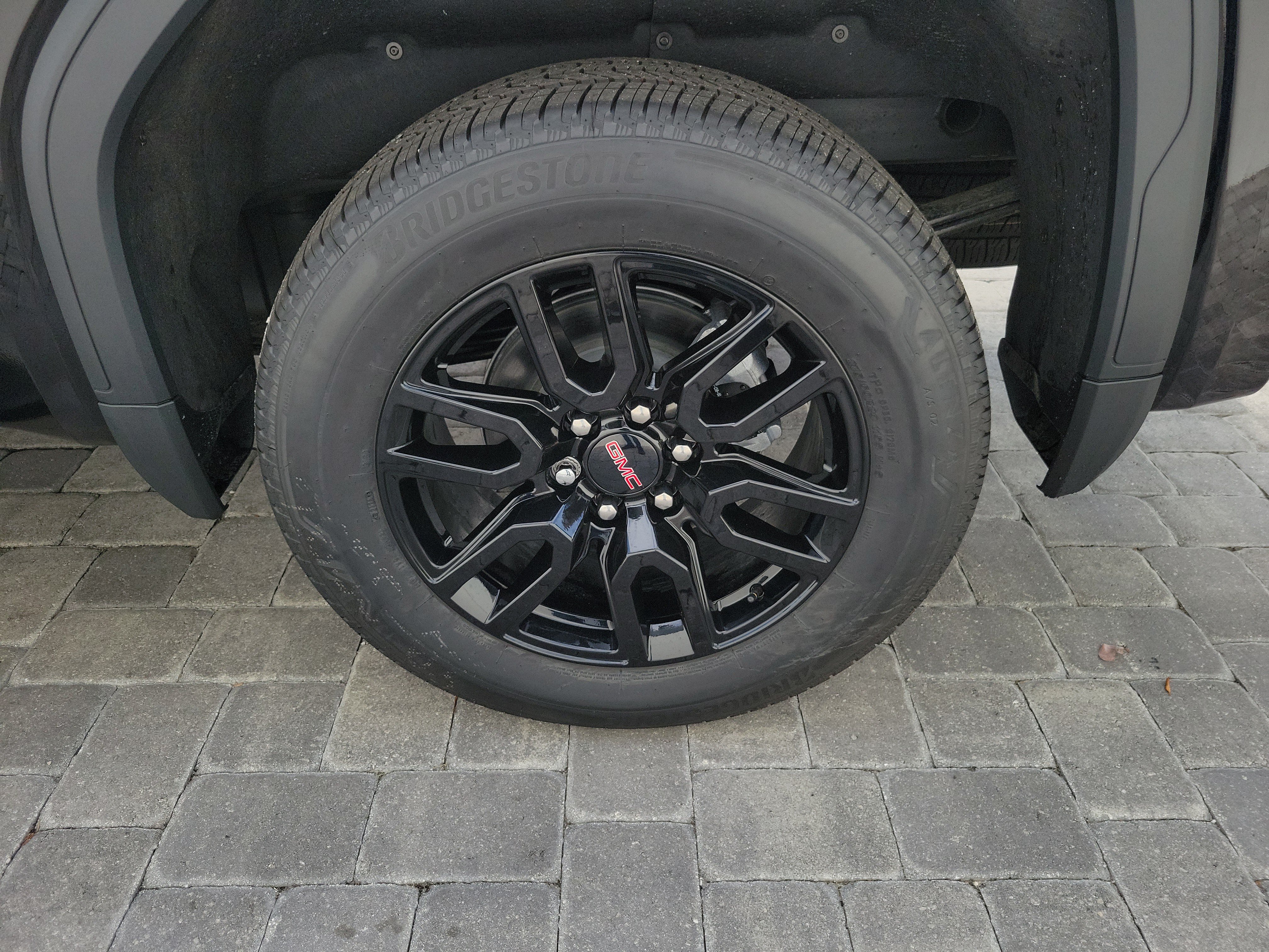 New 2026 GMC Sierra 1500 Elevation w/ Elevation Premium Package AWD/4WD image 12