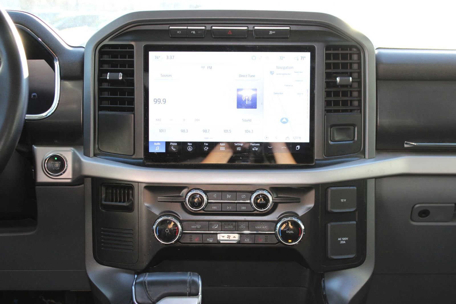 Used 2023 Ford F150 Lightning XLT image 33