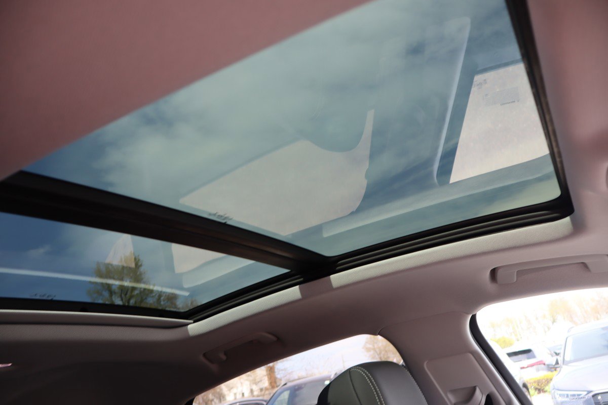 Used 2021 Audi e-tron Premium Plus w/ Premium Plus Package AWD/4WD image 17