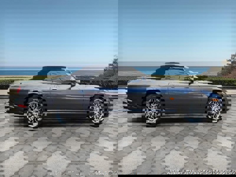 Used 2006 Jaguar XK8 Convertible image 9