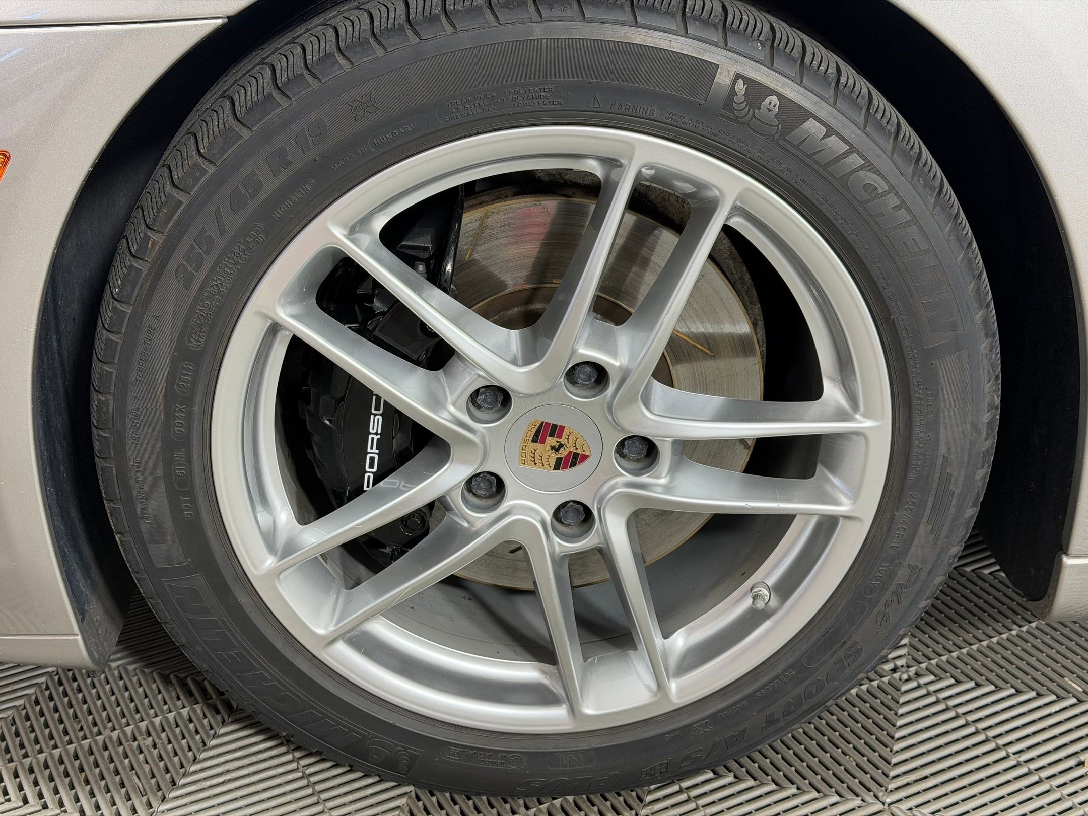 Used 2012 Porsche Panamera 4 image 12