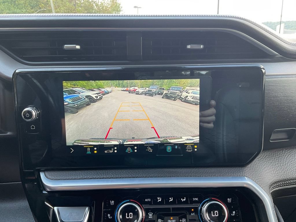 Used 2022 GMC Sierra 1500 Denali AWD/4WD image 18