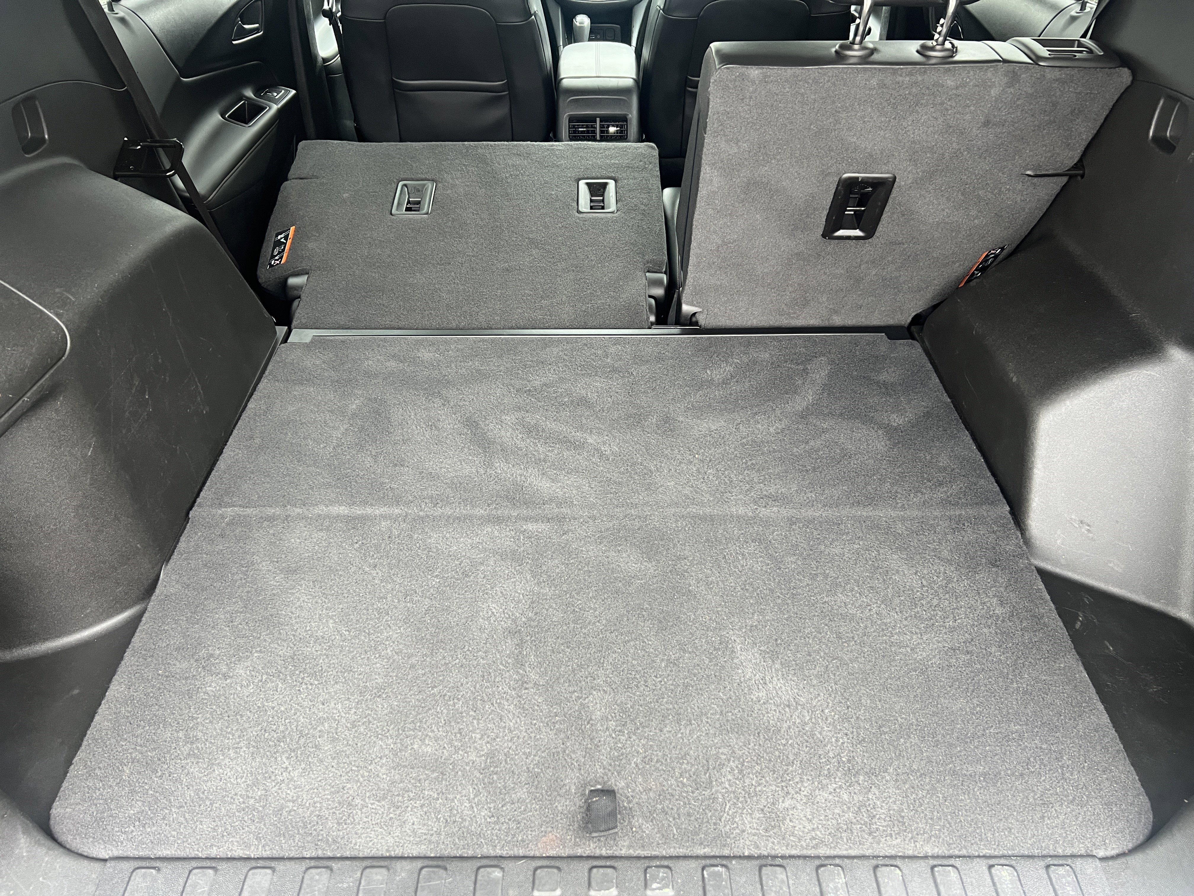 Used 2020 Chevrolet Equinox Premier AWD/4WD image 19