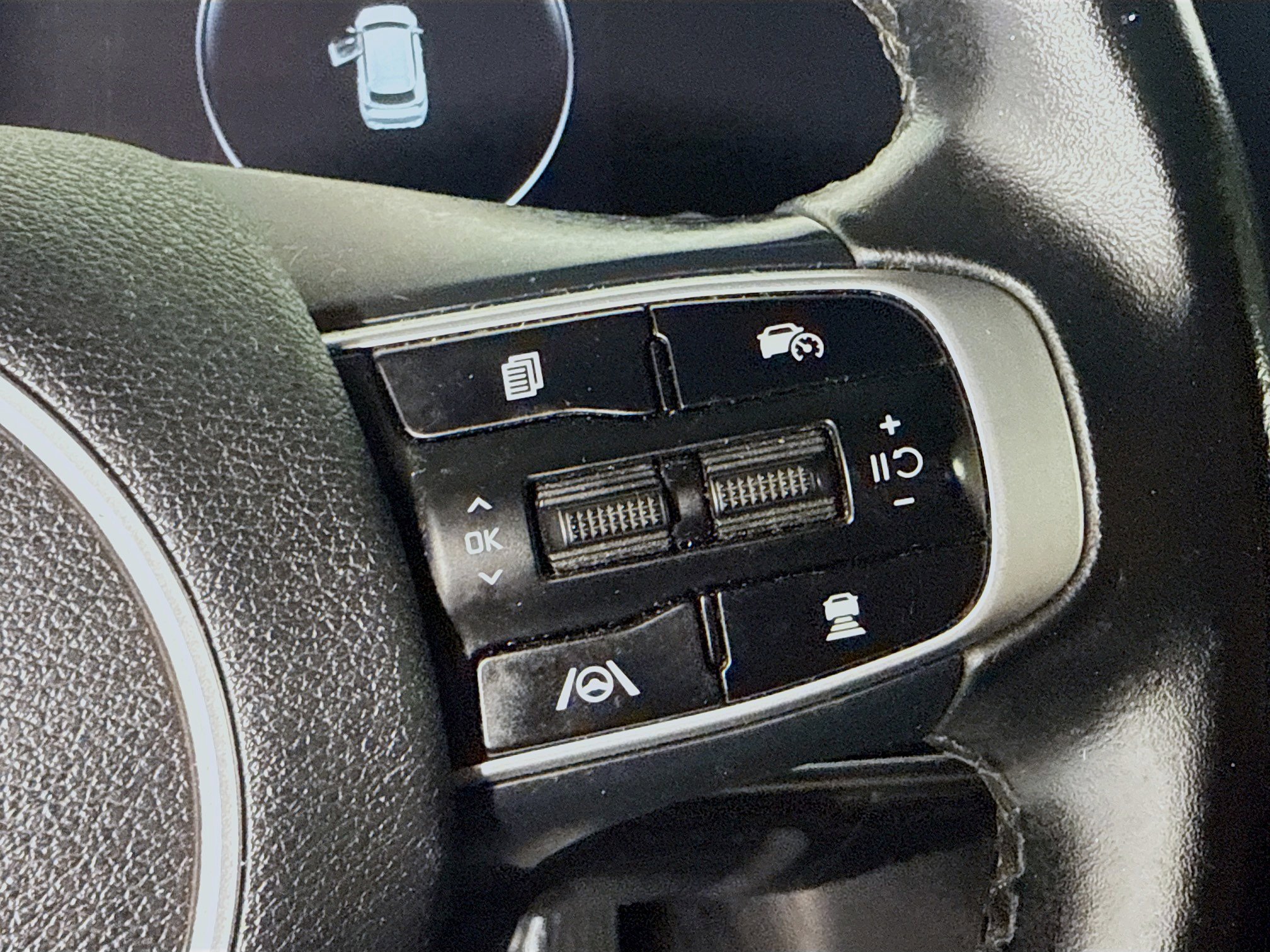 Used 2023 Kia Sportage SX image 15