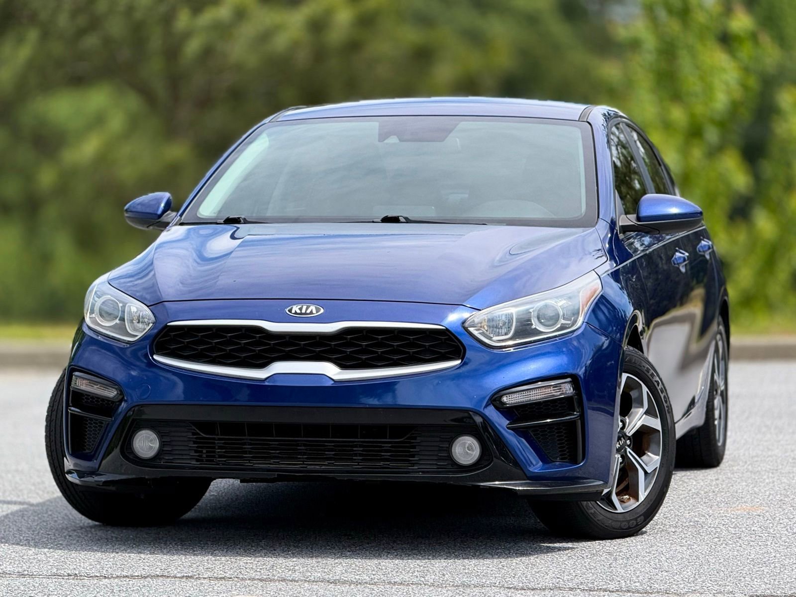 Used 2019 Kia Forte LXS FWD image 2