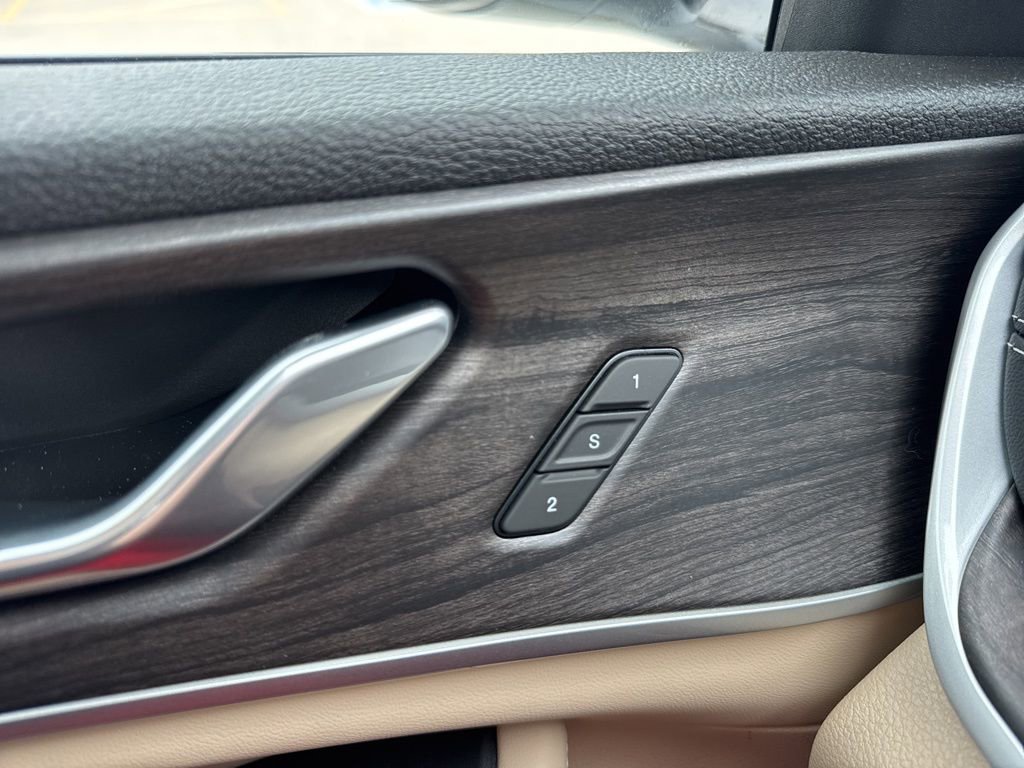 New 2026 Jeep Grand Cherokee Limited AWD/4WD image 7