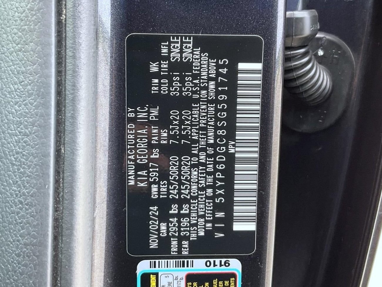 Used 2025 Kia Telluride S AWD/4WD image 28