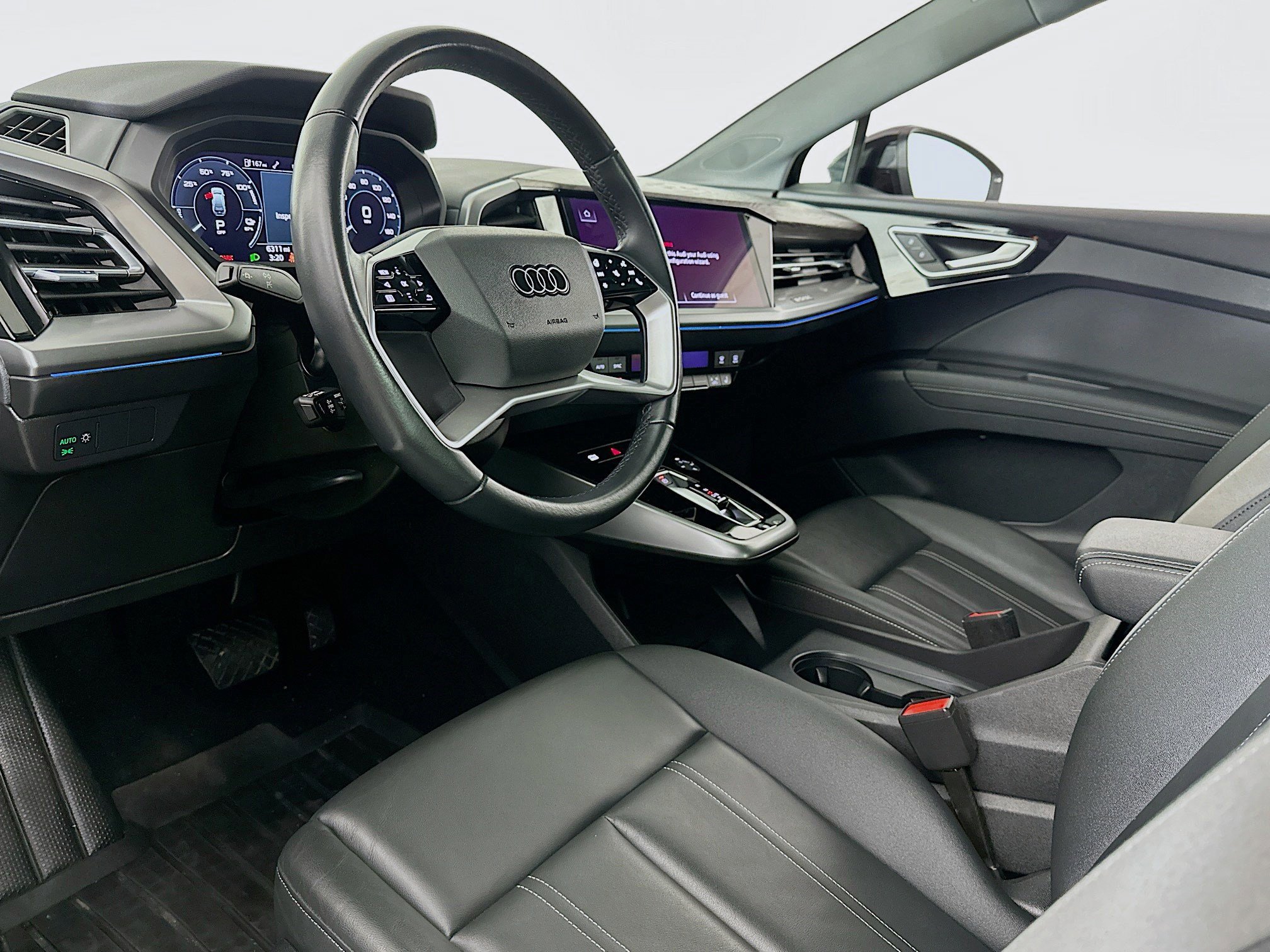Used 2024 Audi Q4 e-tron Premium Plus w/ Premium Plus image 7
