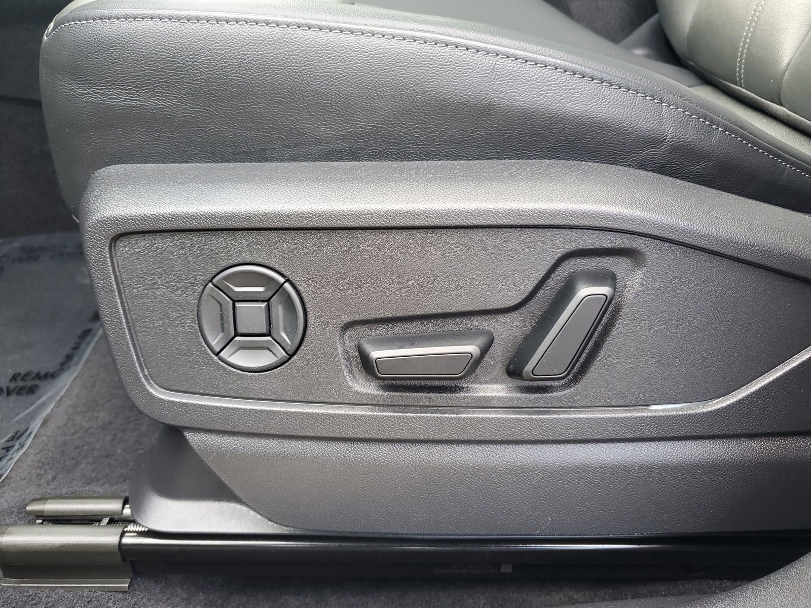 Used 2025 Audi Q5 Premium w/ Convenience Package AWD/4WD image 23