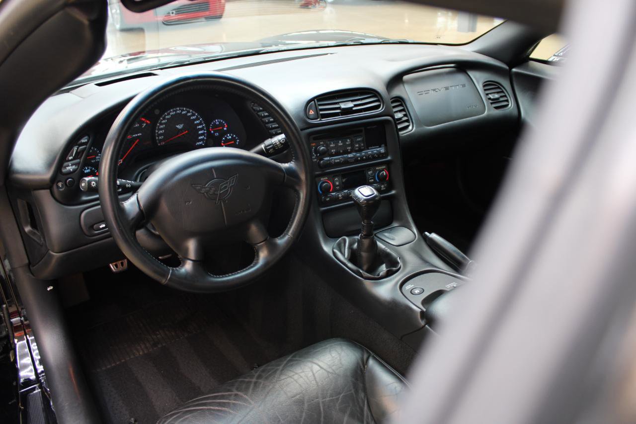 Used 2003 Chevrolet Corvette Z06 w/ Memory Package, 3 Drivers image 6