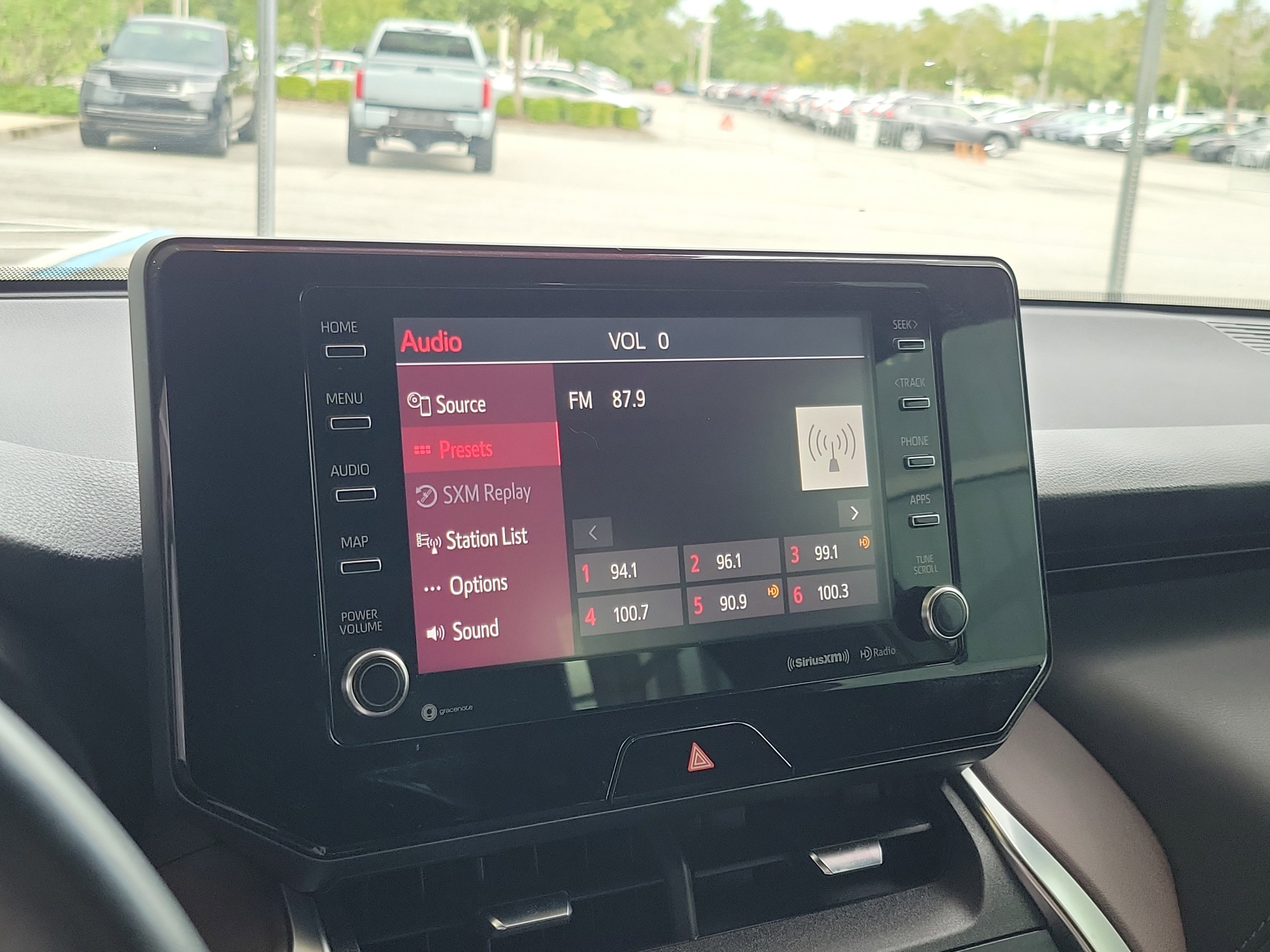 Certified 2021 Toyota Venza XLE image 20