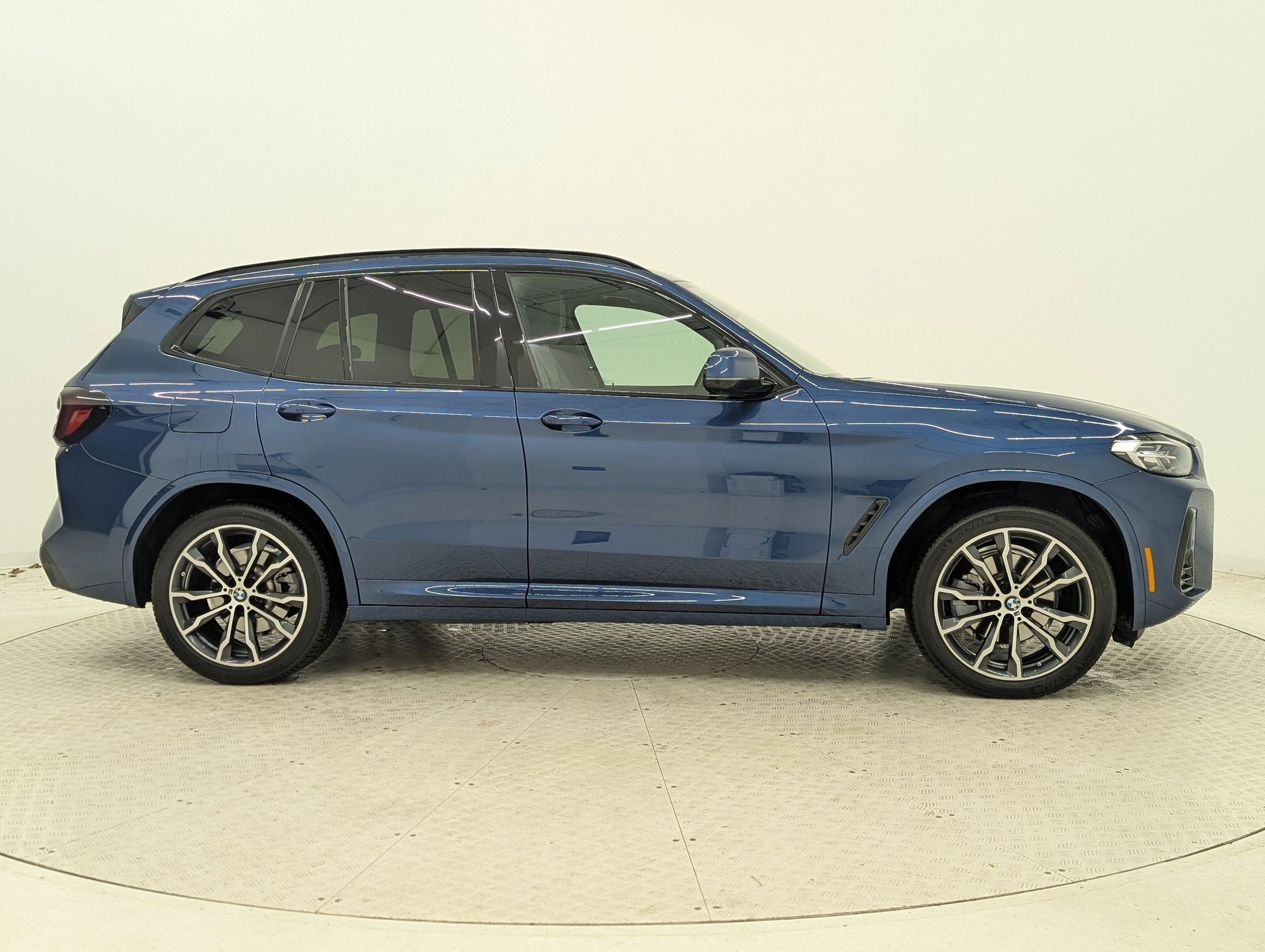 Certified 2022 BMW X3 xDrive30i w/ M Sport Package 2 image 8