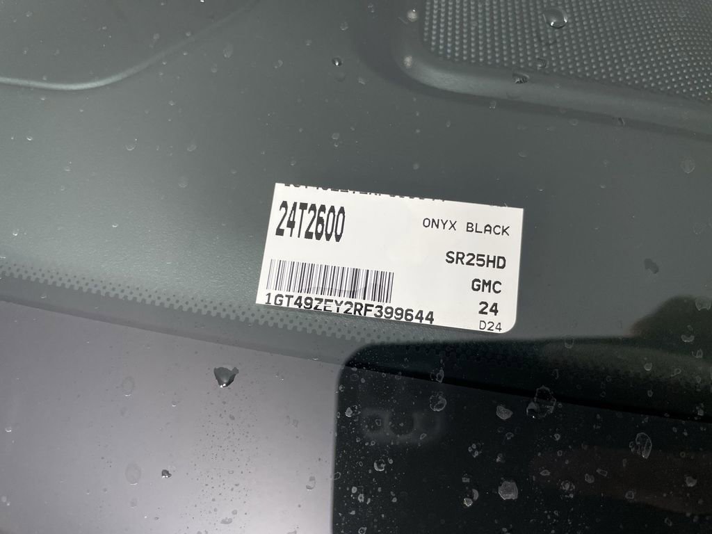 Used 2024 GMC Sierra 2500 AT4X image 35