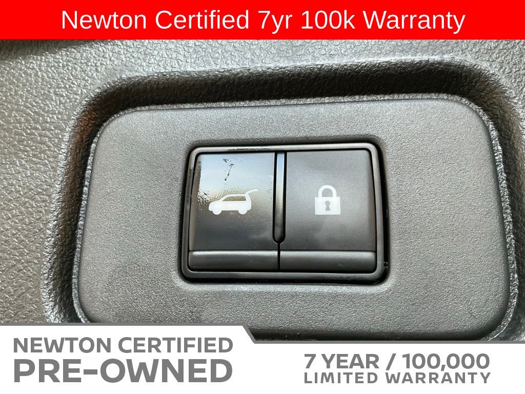Used 2024 Nissan Pathfinder SL AWD/4WD image 25