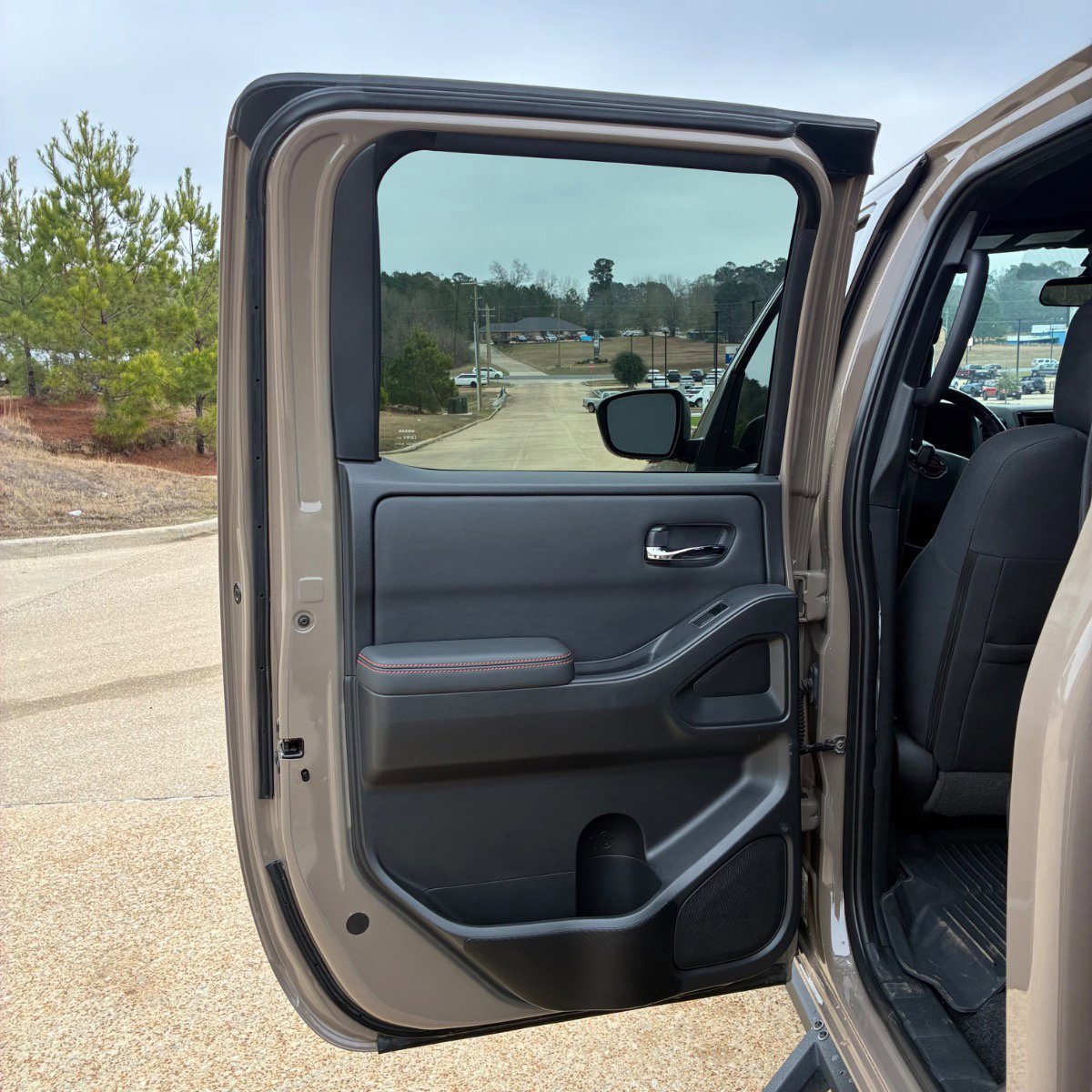 Used 2022 Nissan Frontier PRO-4X w/ Off-Road Protection Package image 10