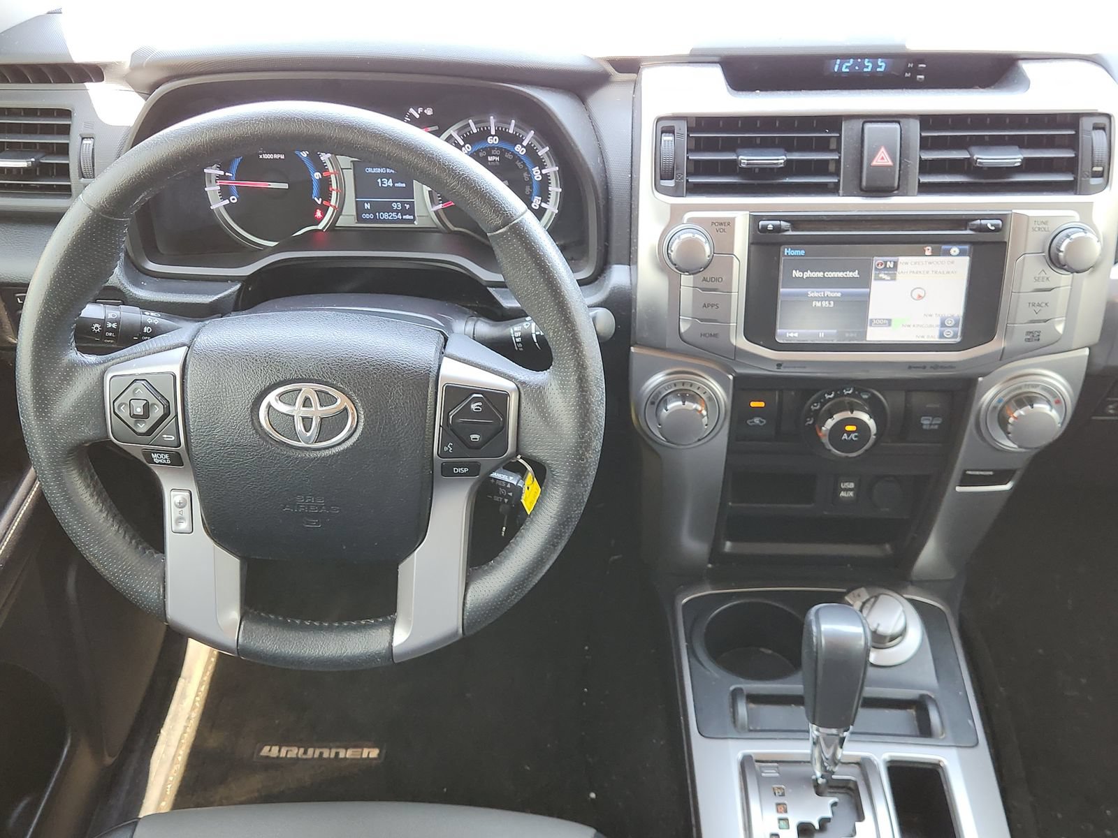 Used 2018 Toyota 4Runner SR5 Premium AWD/4WD image 32