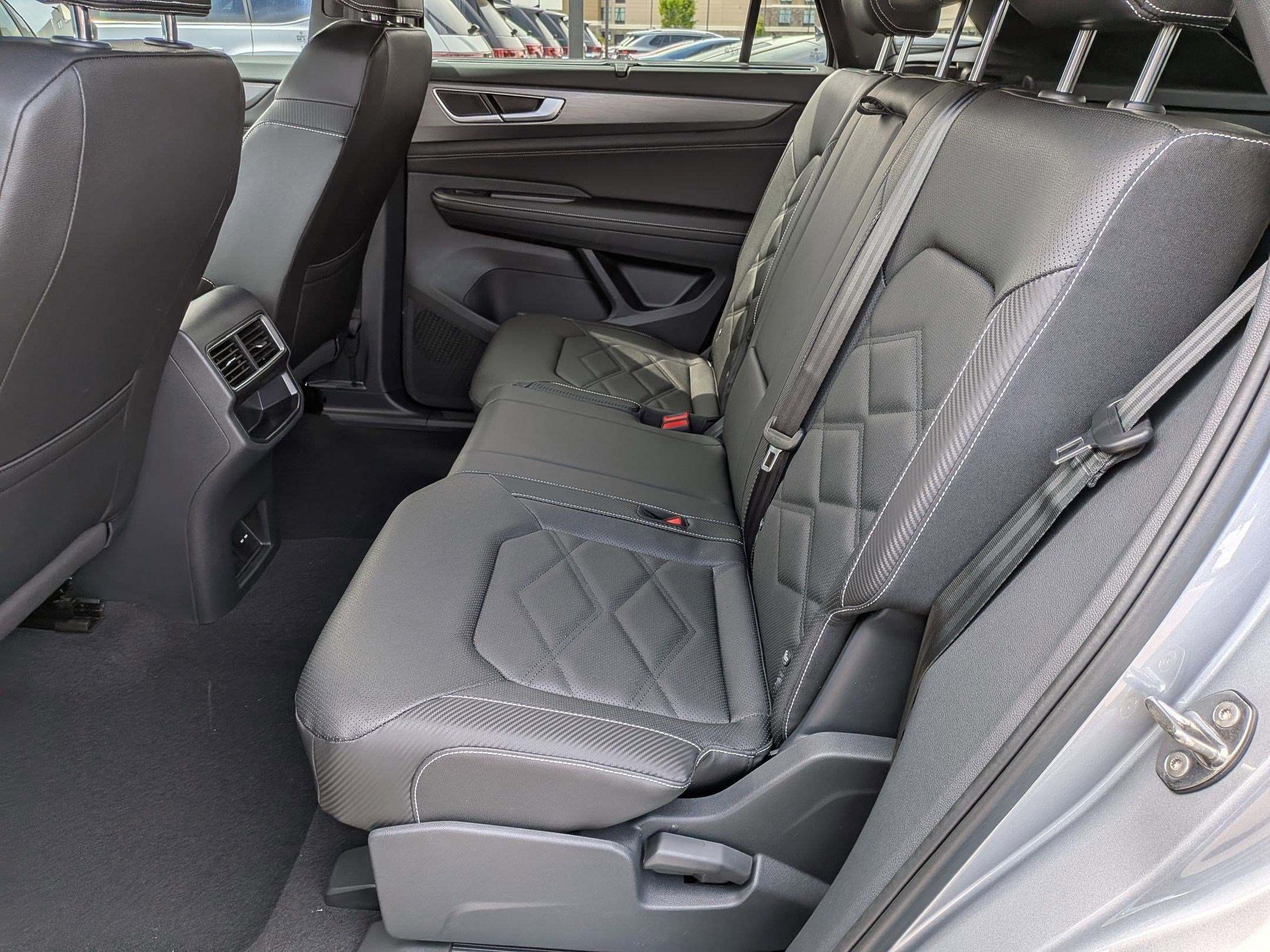New 2026 Volkswagen Atlas Cross Sport SE AWD/4WD image 28