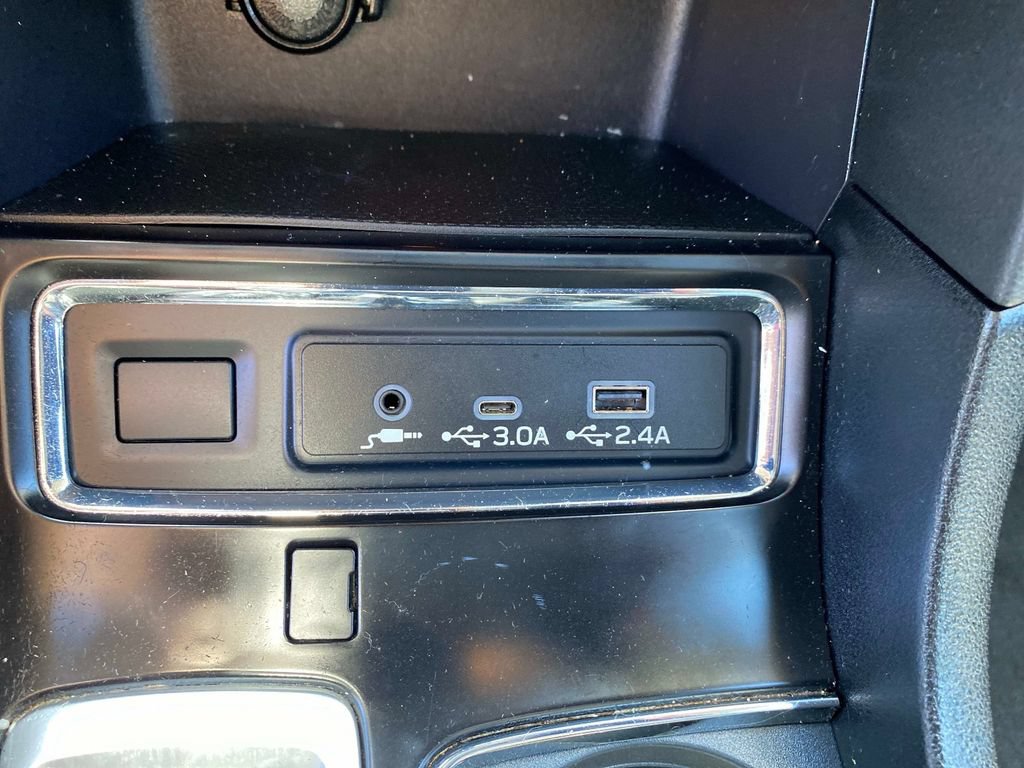 Used 2023 Subaru Ascent Onyx Edition AWD/4WD image 17