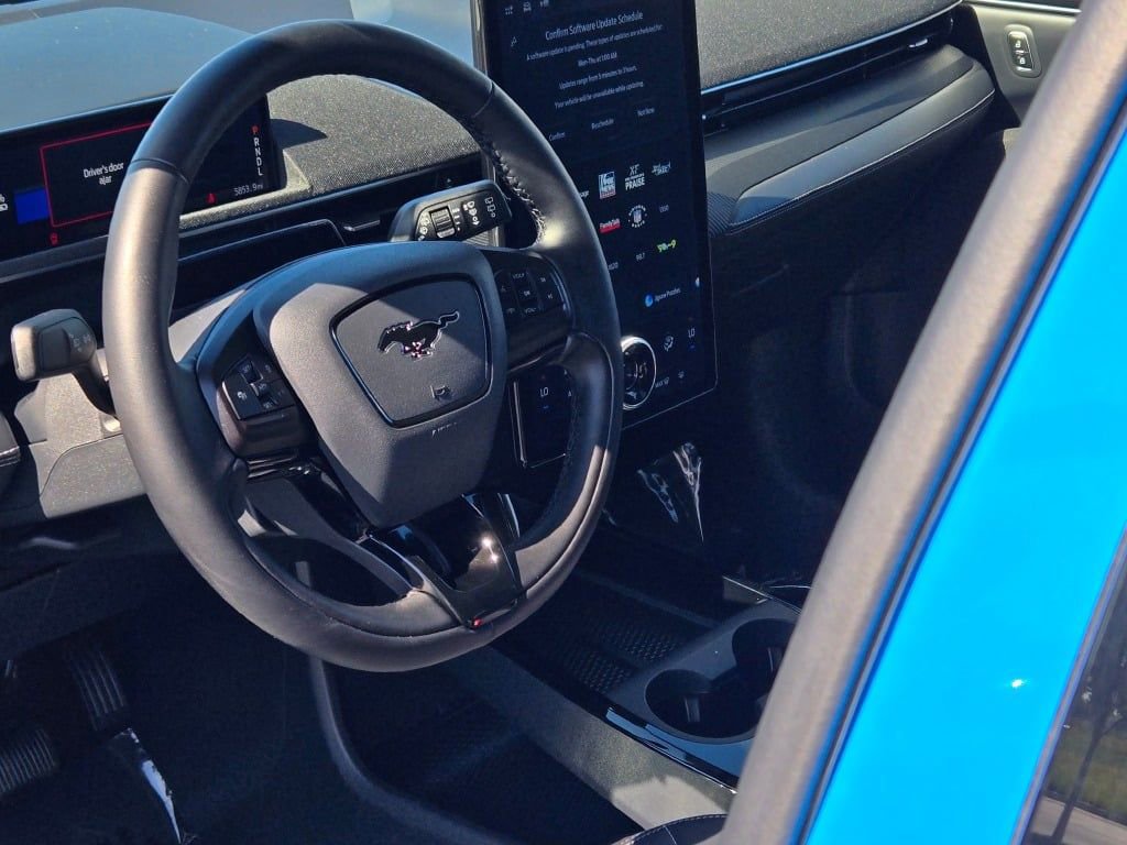 Used 2024 Ford Mustang Mach-E Select image 23