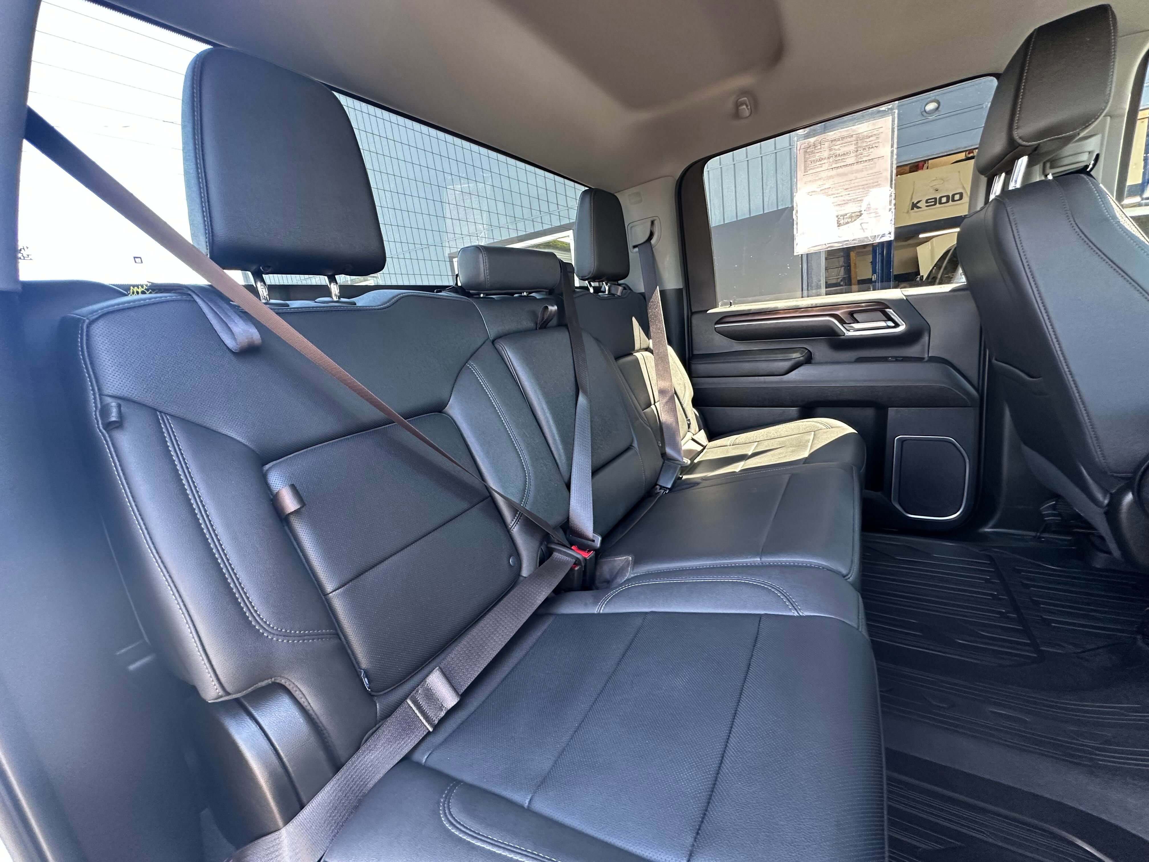 Used 2024 GMC Sierra 3500 SLT w/ X31 Off-Road Package image 17